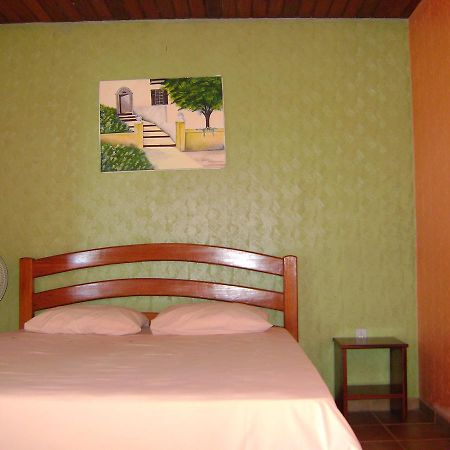 Pousada Paraiso Das Canárias מראה חיצוני תמונה